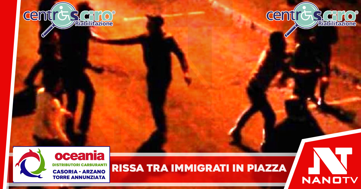 Rissa tra immigrati in piazza: fuggi fuggi e panico per le famiglie
