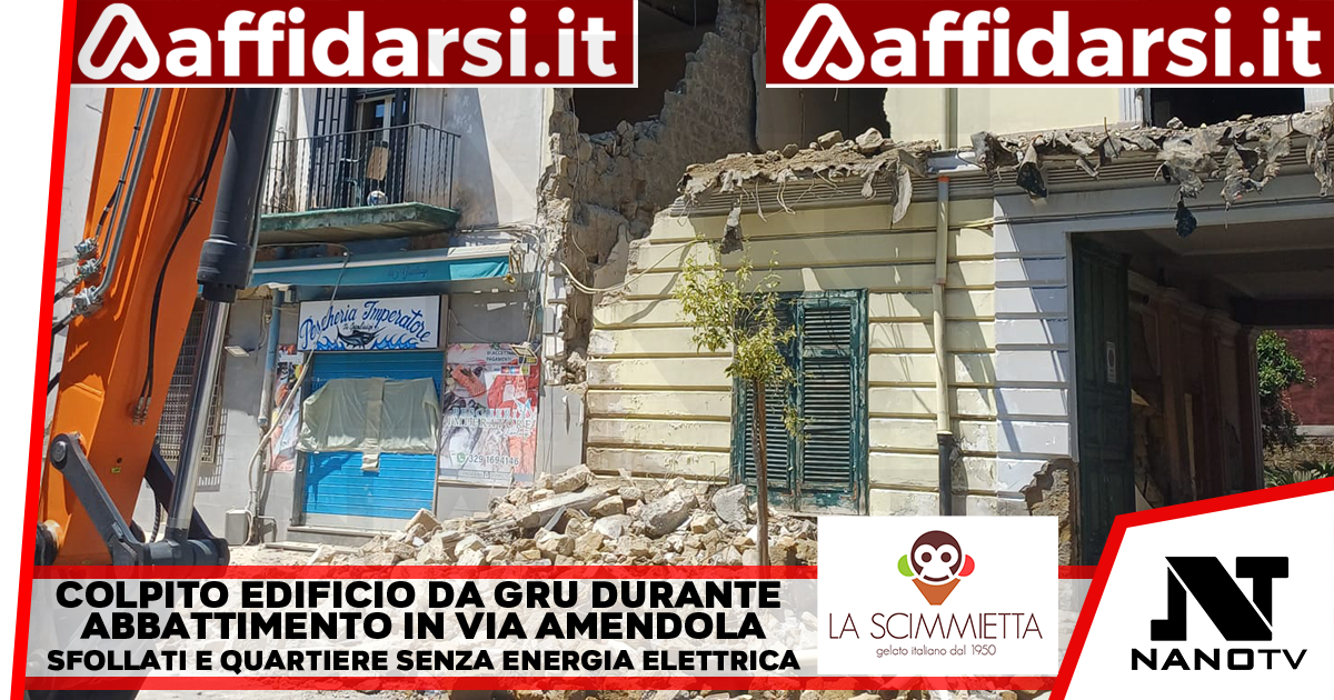 Afragola. Durante abbattimento edificio in via Amendola colpito dalla gru anche palazzo adiacente