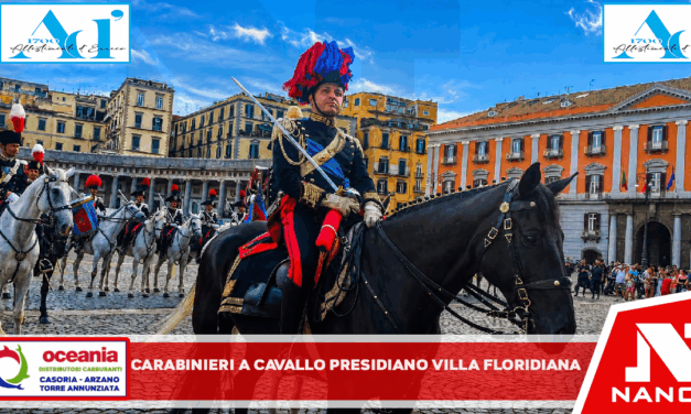 Napoli: I Carabinieri a cavallo presidiano la Villa Floridiana