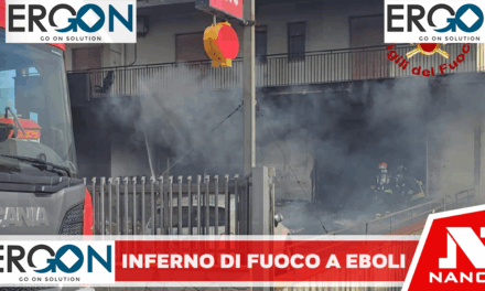 Inferno di fuoco a Eboli: distrutto un negozio di casalinghi, evacuata una palazzina EBOLI (SA)