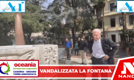 Salerno, vandalizzata la fontana di piazza San Francesco appena restaurata: sopralluogo di De Luca