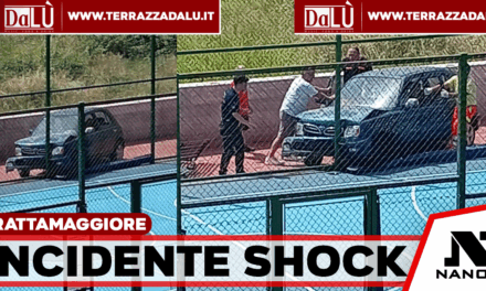 Frattamaggiore – Malore alla guida, auto finisce nell’area di accesso a un campetto sportivo