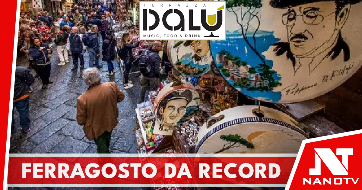 Confesercenti, Ferragosto da record con oltre 500mila turisti a Napoli