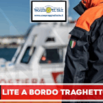 Lite a bordo del traghetto per Ischia, in 5 fatti sbarcare a Procida
