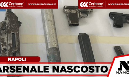 Arsenale nascosto al Rione Traiano: sequestrate una Micro Uzi e due pistole clandestine