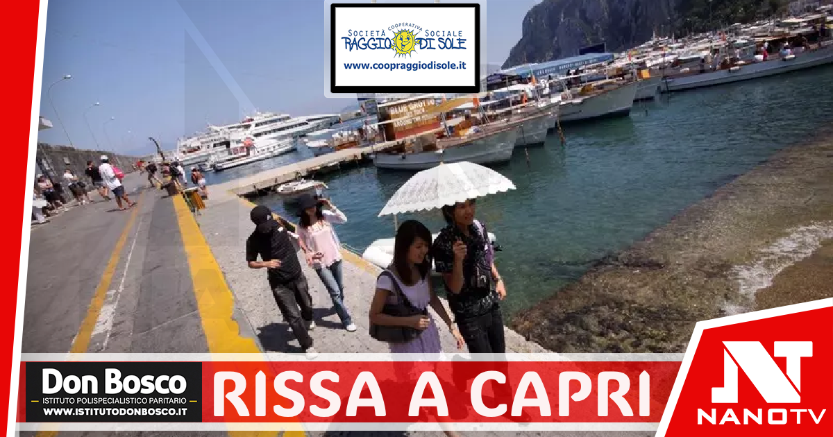 Rissa a Capri tra turisti e titolari di un negozio di souvenir