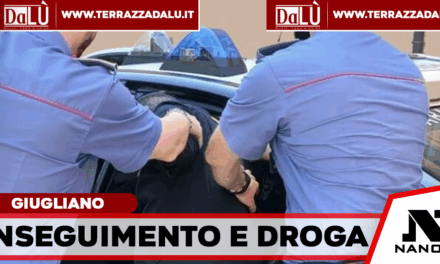 Fuga in scooter tra le curve di Pozzuoli con cocaina e hashish: arrestati due giovani di Giugliano