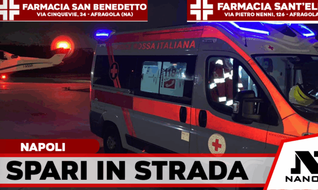Scontro dopo un incidente al Rione Traiano: lite a colpi di mazza, poi spunta una pistola e spara