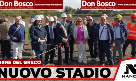 Torre del Greco, Mennella «trova» i soldi per il nuovo stadio: 18 milioni per l’impianto a Leopardi