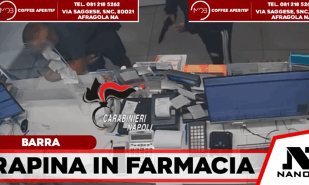 Napoli, rapina in farmacia tradita dai tatuaggi: si costituisce in caserma per amore della compagna