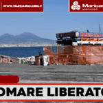 Cominciata la rimozione dei chioschi sul lungomare di Napoli: addio a 19 strutture tra Caracciolo e Rotonda Diaz