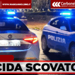 Napoli, mercato degli stracci al setaccio: la Polizia scova un ricercato per omicidio