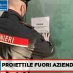 Cardito: intervento dei carabinieri in via Galileo Ferraris, per un foro di proiettile fuori azienda