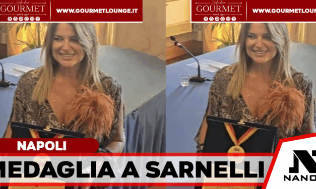Napoli, Medaglia della Città a Monica Sarnelli per i 45 anni di carriera