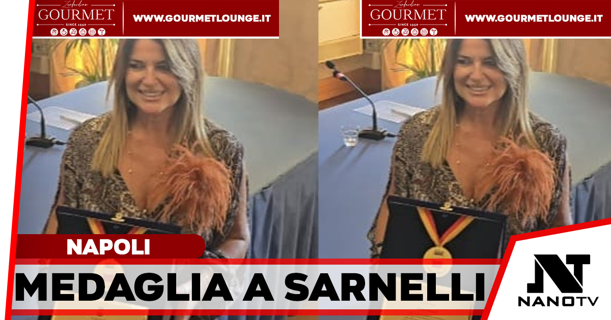 Napoli, Medaglia della Città a Monica Sarnelli per i 45 anni di carriera