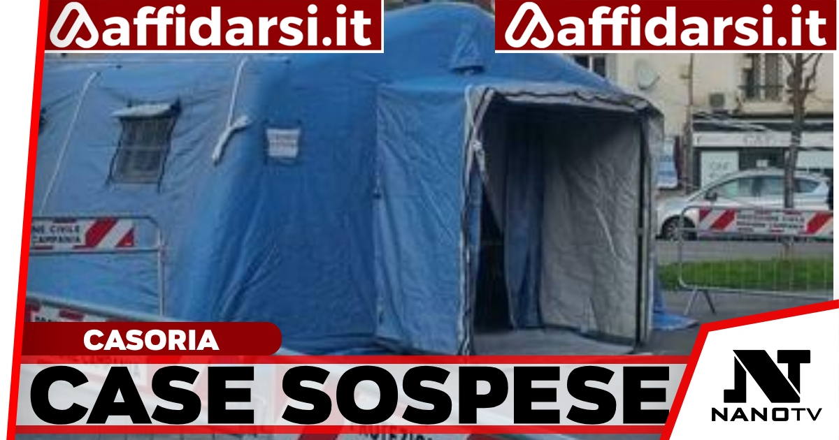 CASORIA, SI INCATENA PER CHIEDERE IL RIENTRO DELLE FAMIGLIE SFOLLATE