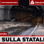 Castellammare di Stabia, massi sulla Statale Sorrentina: traffico in tilt a Pozzano