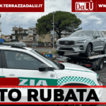 Volla, auto rubata in Svezia e contraffatta: sequestro della Polizia Metropolitana tra Volla e Ponticelli