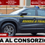 Ammanco da 2 milioni nel Consorzio cimiteriale di Frattamaggiore: 10 indagati tra peculato, truffa ed estorsione