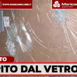 Sorrento, vetro colpisce il titolare di una gelateria
